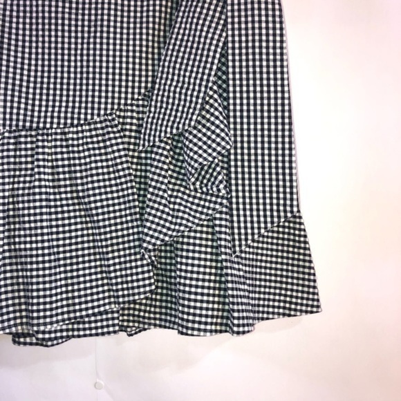 1901 Black & White Fall Gingham Ruffle Wrap Mini Skirt Size 4 - Picture 3 of 15